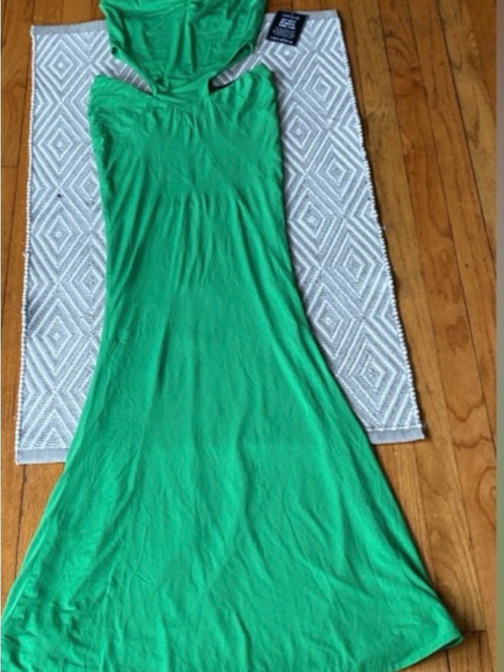 Retrofete Off-Shoulder Cutout Evening Gown in Green - Picture 10 of 12